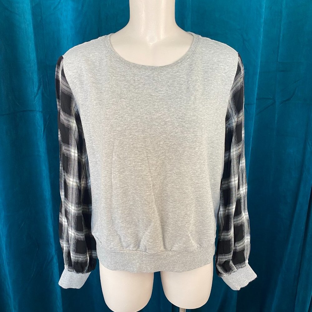 Vince Camuto Plaid Sleeve Crewneck  Sweater - Picture 2 of 8
